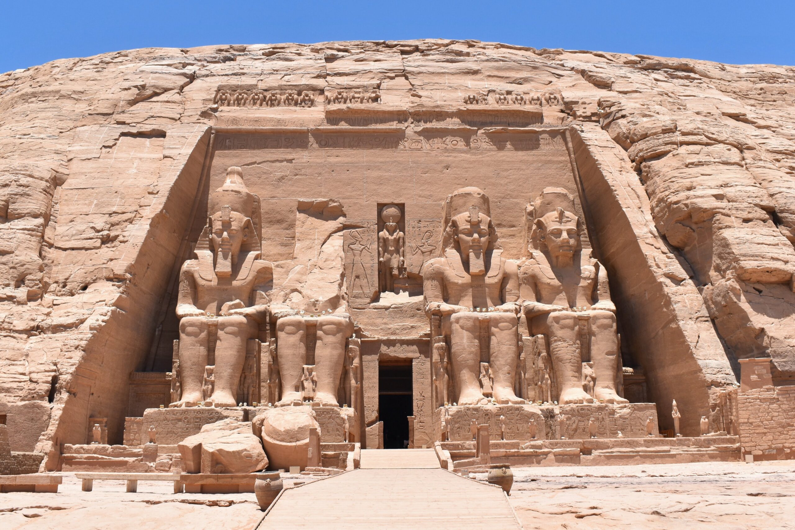 abu-simbel-temple-aswan-egypt