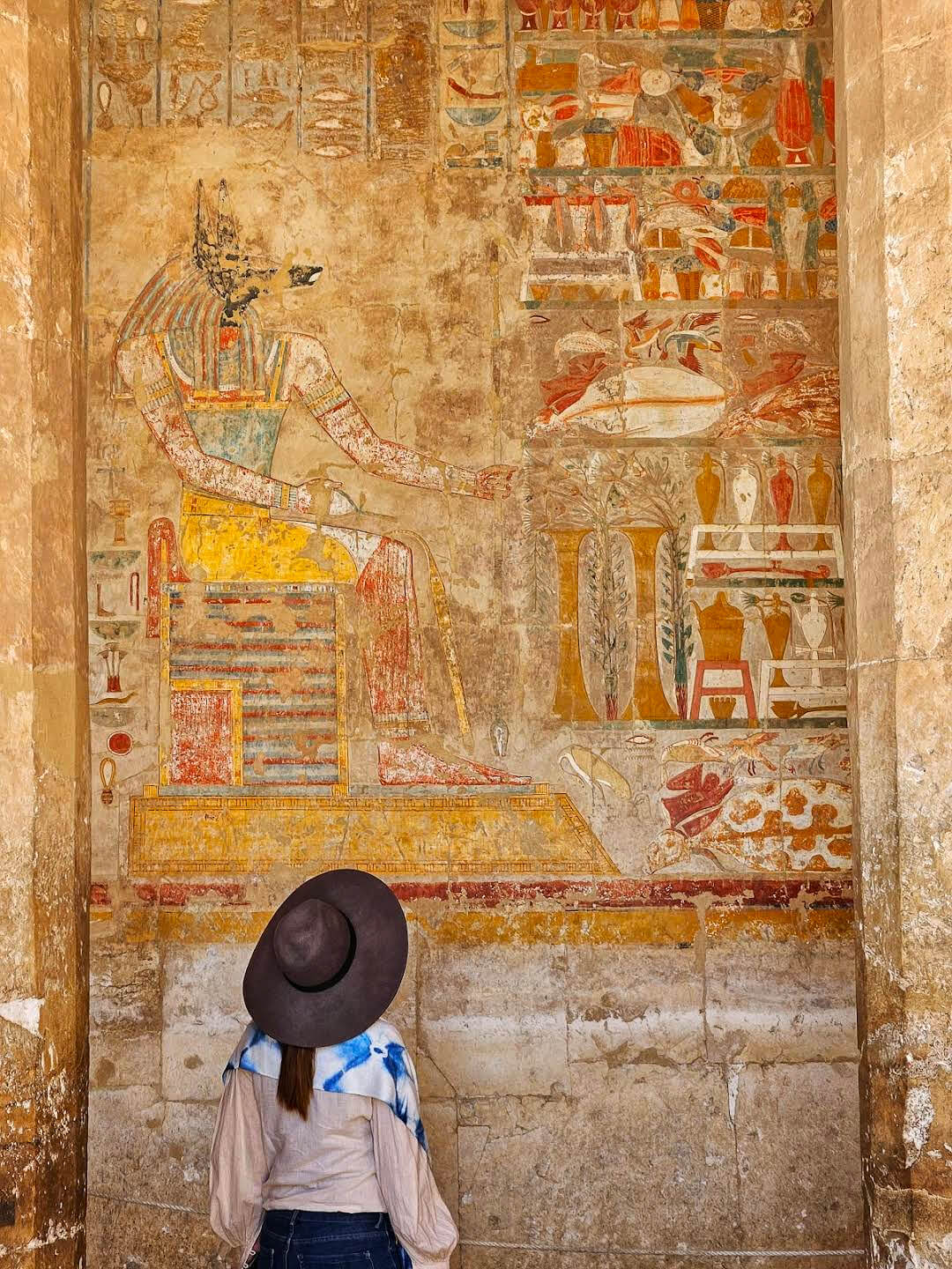 hatshepsut-temple-colorful-carving-luxor-egypt-holiday