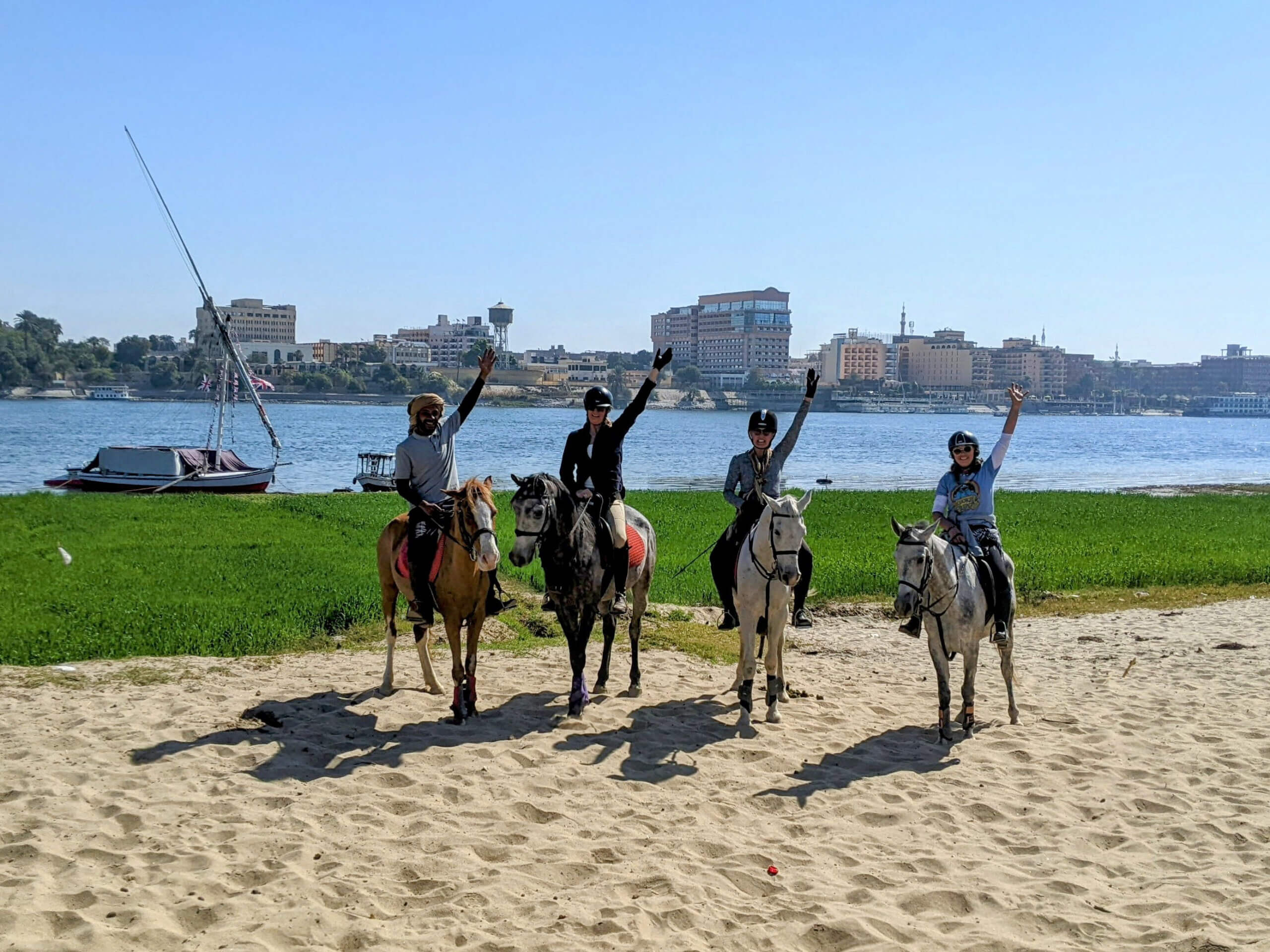 horse-riding-holiday-egypt-nile-river-luxor-west-bank