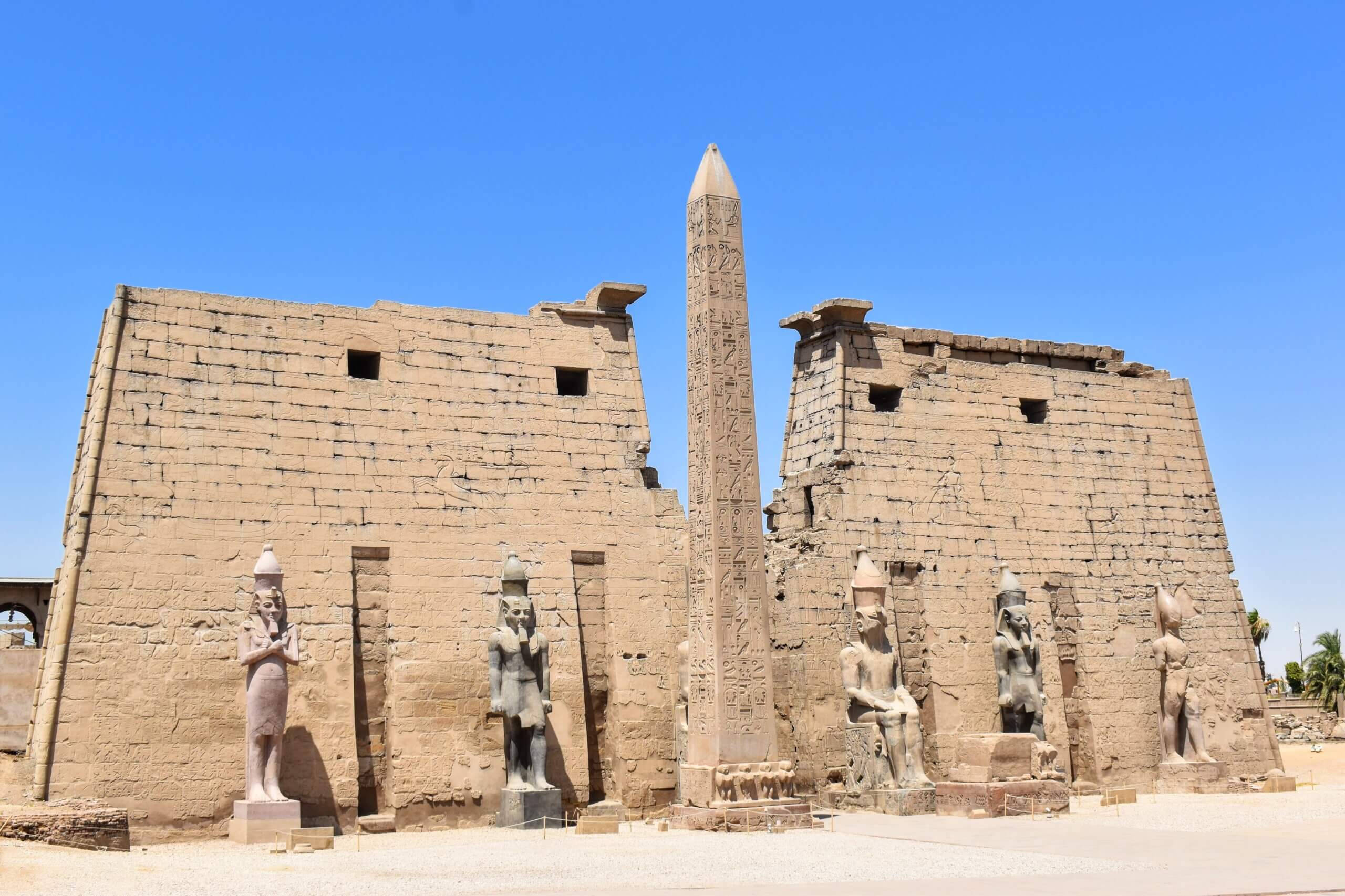 entrance-luxor-temple