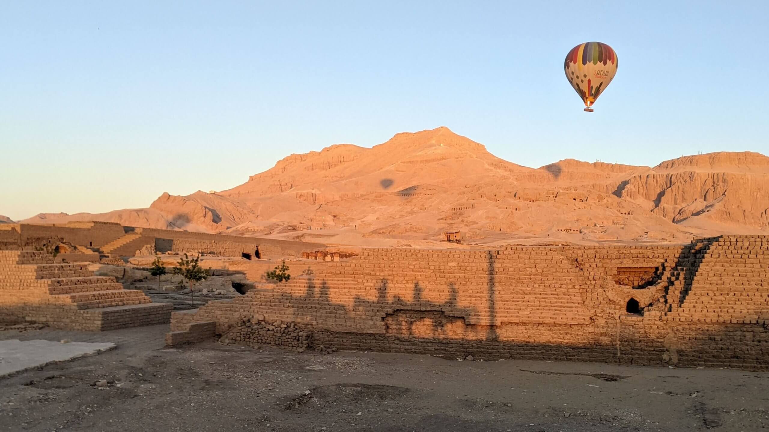 horseback-riding-ancient-ruins-hot-air-balloon-sunrise-luxor-west-bank-egypt