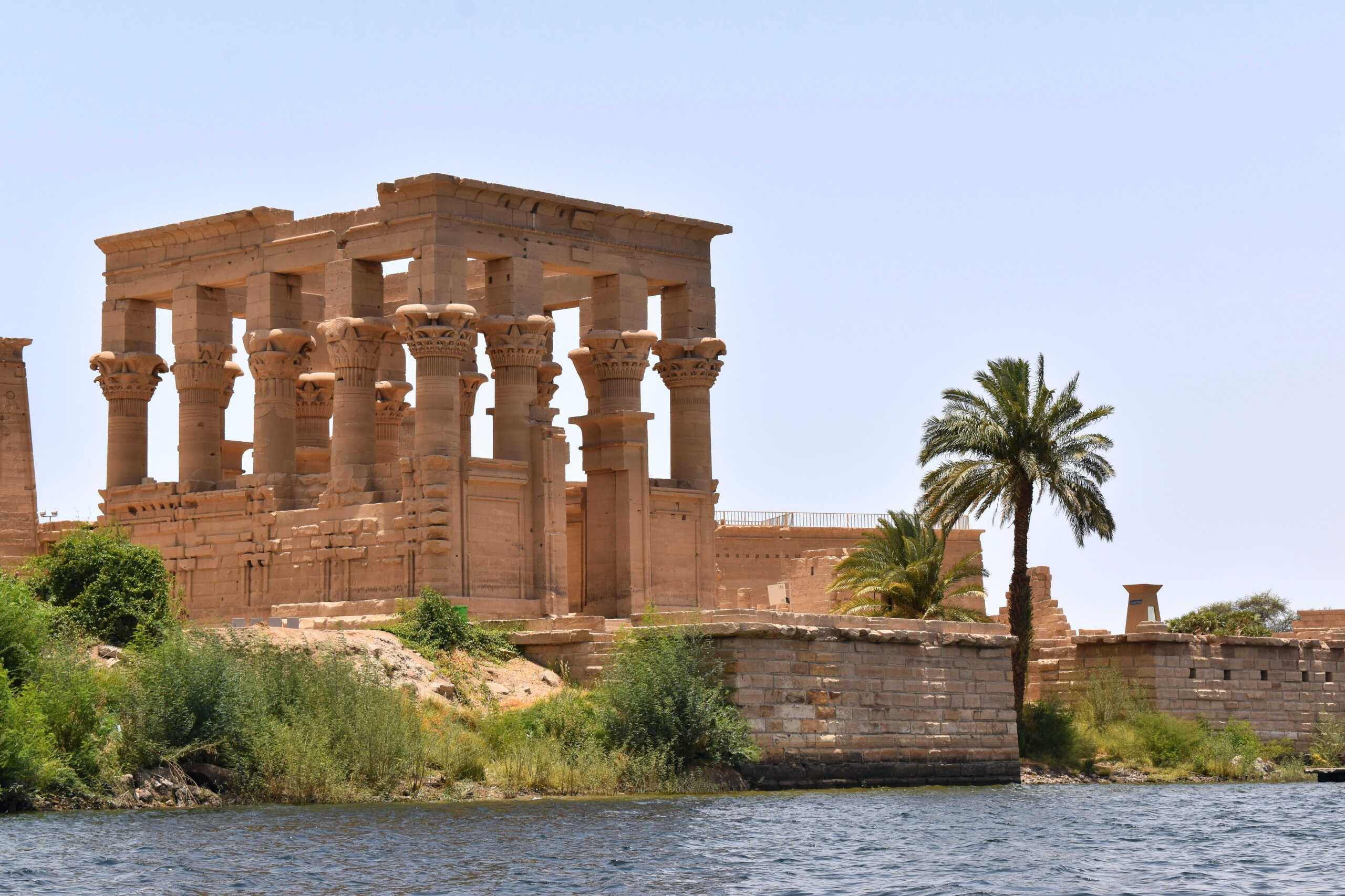 phiae-temple-view-from-nile-river-aswan-egypt